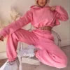S-XXL Women's Winter Sportswear Set Oversized Hoodie and Sweatpants Solid Color Above Knee Length Casual Short Tops.                            M.Esk